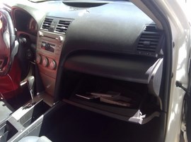 2011 TOYOTA CAMRY, WHITE, SE MODEL, 2.5L, AT,  Z26403